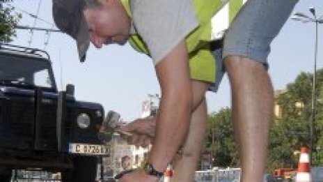 Чакат пробите! Преасфалтират Цариградско по тъмно