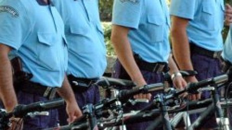 И полицаите в ГЕРБ били широко скроени, не само хората