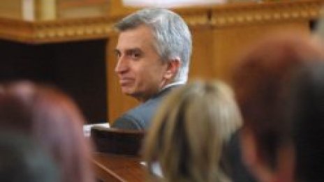 Панайотов размаха пръст на царя, няма да подава оставка