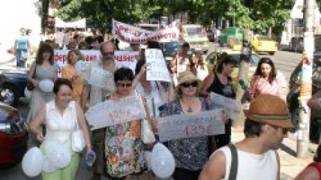 Учителите млъкнаха