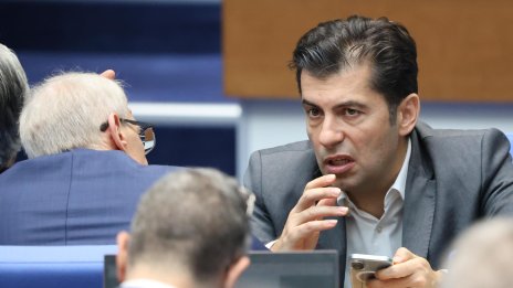 Слави Трифонов загуби делото за клевета срещу Кирил Петков