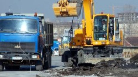 Затварят Околовръстното, правят корито на река