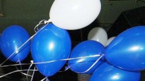 Деца диабетици правят жива верига пред НДК