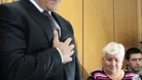 Гербери начело на всички общински комисии