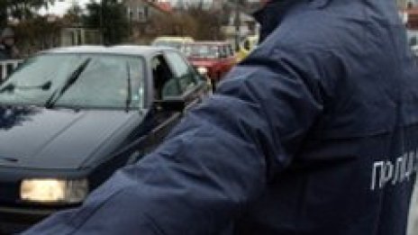 Полицай – прокурор - полицай! И пиле не прехвърча в Суходол