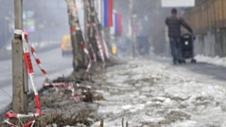 Путин си тръгна, полицейските ленти си седят