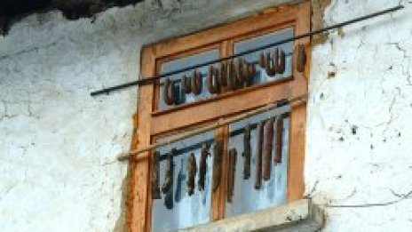 Луканка от глиган вкара трима в болница