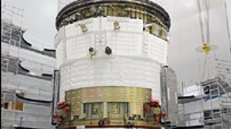 Европа изстреля огромен космически кораб