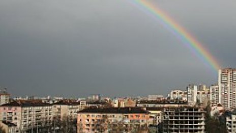 След ветрилник и земетръс двойна дъга окичи София