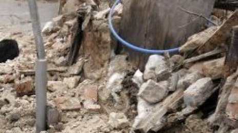 Българин загина при срутване на покрив в Испания