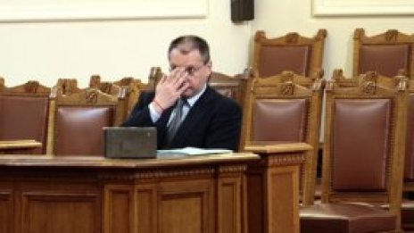 Сменят около петима министри, само зор да не даваме