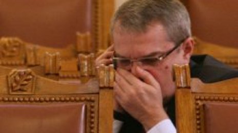 Оставиха Румен Петков без награда