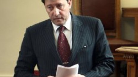 Ангел ще ръководи червените депутати
