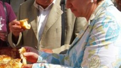 Меглена усвоява ли, усвоява