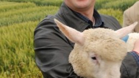 Станишев с армаган за Брюксел