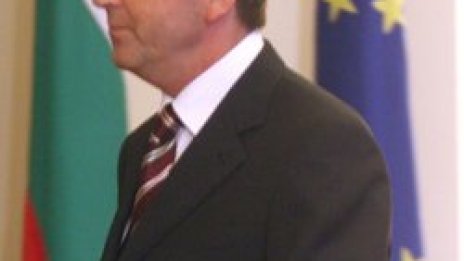 Първанов: Докладът не открива нищо ново за кампанията ми