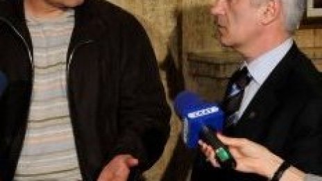 Борисов и Сидеров зоват опозицията на бойкот