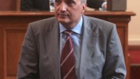 Опозицията на барикадите