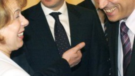 Правителството сколаса с 80 екшън-мерки, мазни се на ЕК