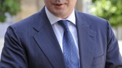 Премиерът: ГЕРБ рекетира