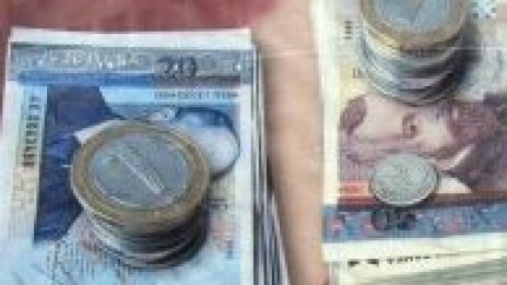Българите печелят двойно по-малко от румънците