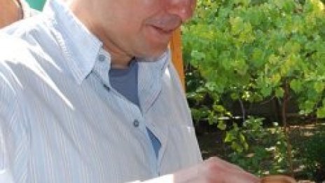 Станишев към Борисов: Приритваш за баница, а!