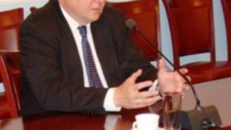 Първанов окичи белгийския посланик със &ldquo;Стара планина&rdquo;