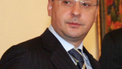 Станишев обеща: Харченето на бюджетния излишък ще бъде открито