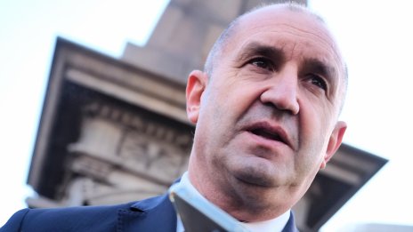 При избори днес: 33,7% за Радев, ГЕРБ-СДС и ПП-ДБ с равен резултат 