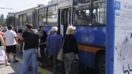 Предлагат автобуси и тролеи да обикалят София по цяла нощ