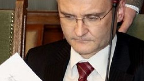 Почнаха да вадят кирливите ризи от ДАНС