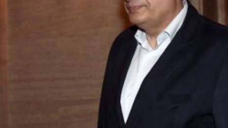 Опозицията иска обяснения - за световната криза и нашия хал