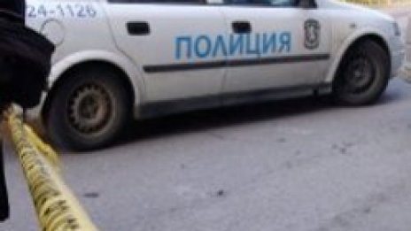 Труп на заклан мъж откриха до пазара в Шумен