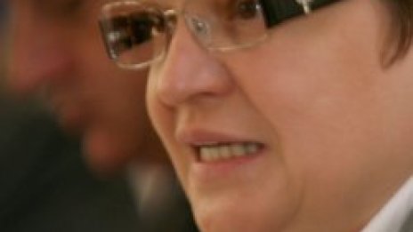 Министър Тачева иска конституционни промени