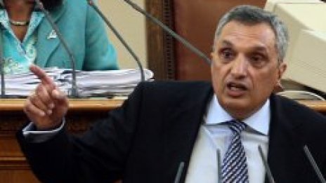 Костов вещае зла финансова прокоба за България