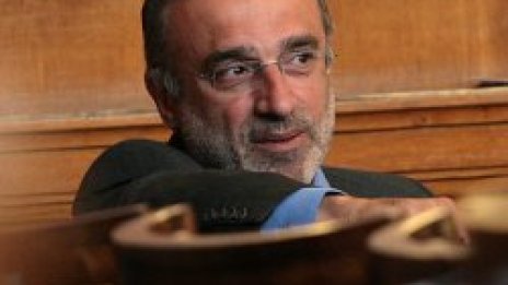 "Трябва да си ходите, защото..."