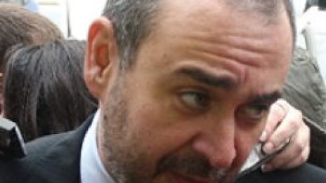 Велчев се притесни