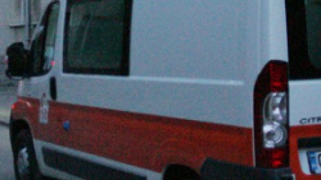 12-годишен счупи крак в училище, пързалял се по парапета