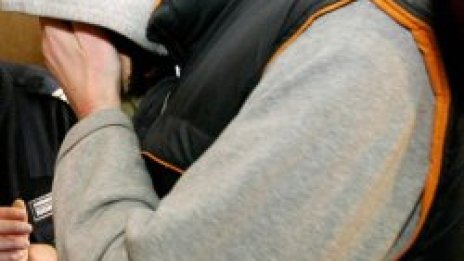 Родители съдят сина си