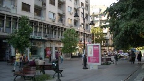 Македонците: недоволни от живота, треперят да не дойде нова война