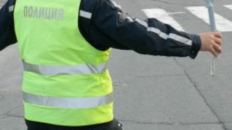 Уволняват двама пътни полицаи за 20 лева подкуп