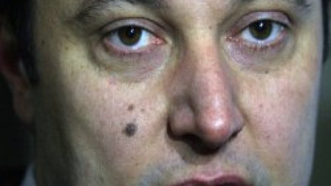 Директор на данъчна служба бил и брокер на имоти