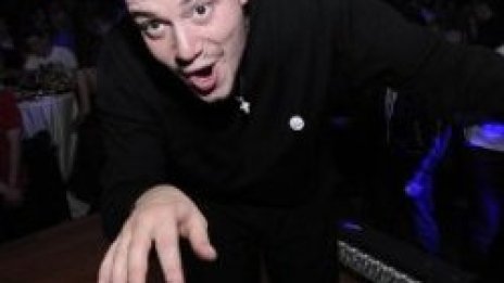 Айдълът Иван осъден за кражба