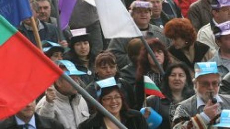 В Кремиковци недоволстват, тръгнаха на протестен поход