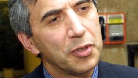 Жълтите не са в час, Костов пък &ndash; хич, изпъчи се Стоян Ганев