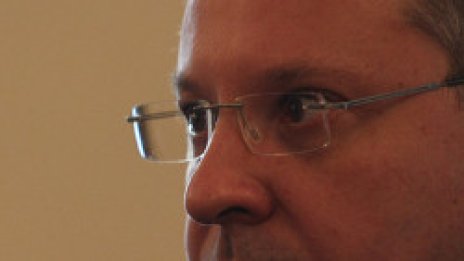 Станишев обвини икономическия спец на ГЕРБ в източване на ДДС