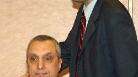 Станишев е почти като Виденов, отсече лидерът на СДС