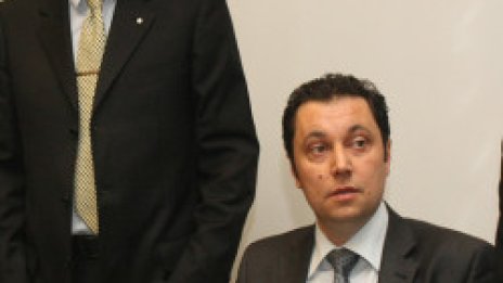 Четири партии отиват в котилото на Яне Янев