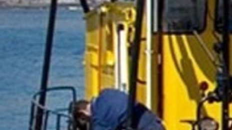 16 български моряци в плен на пирати