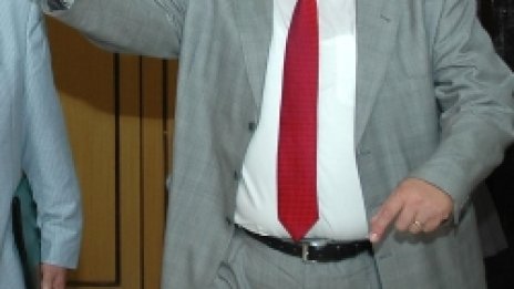 Преговорите за отвлечения кораб са трудни, призна министър